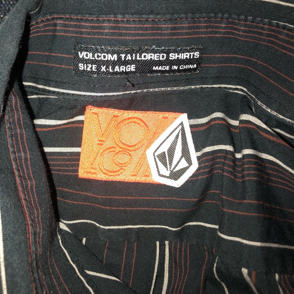 Volcom Tailored Shirt - Picture 3 of 4